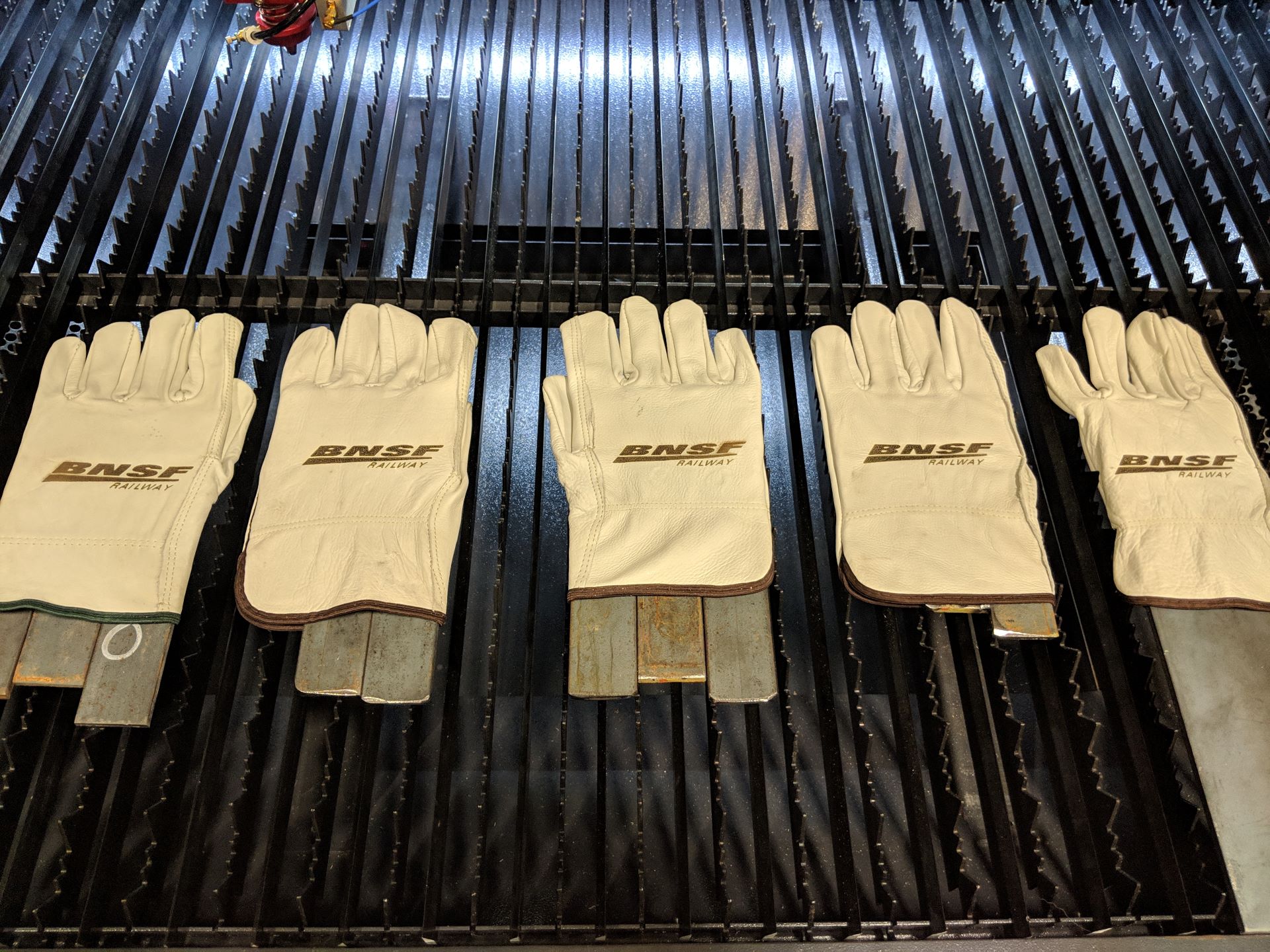 BNSF Gloves